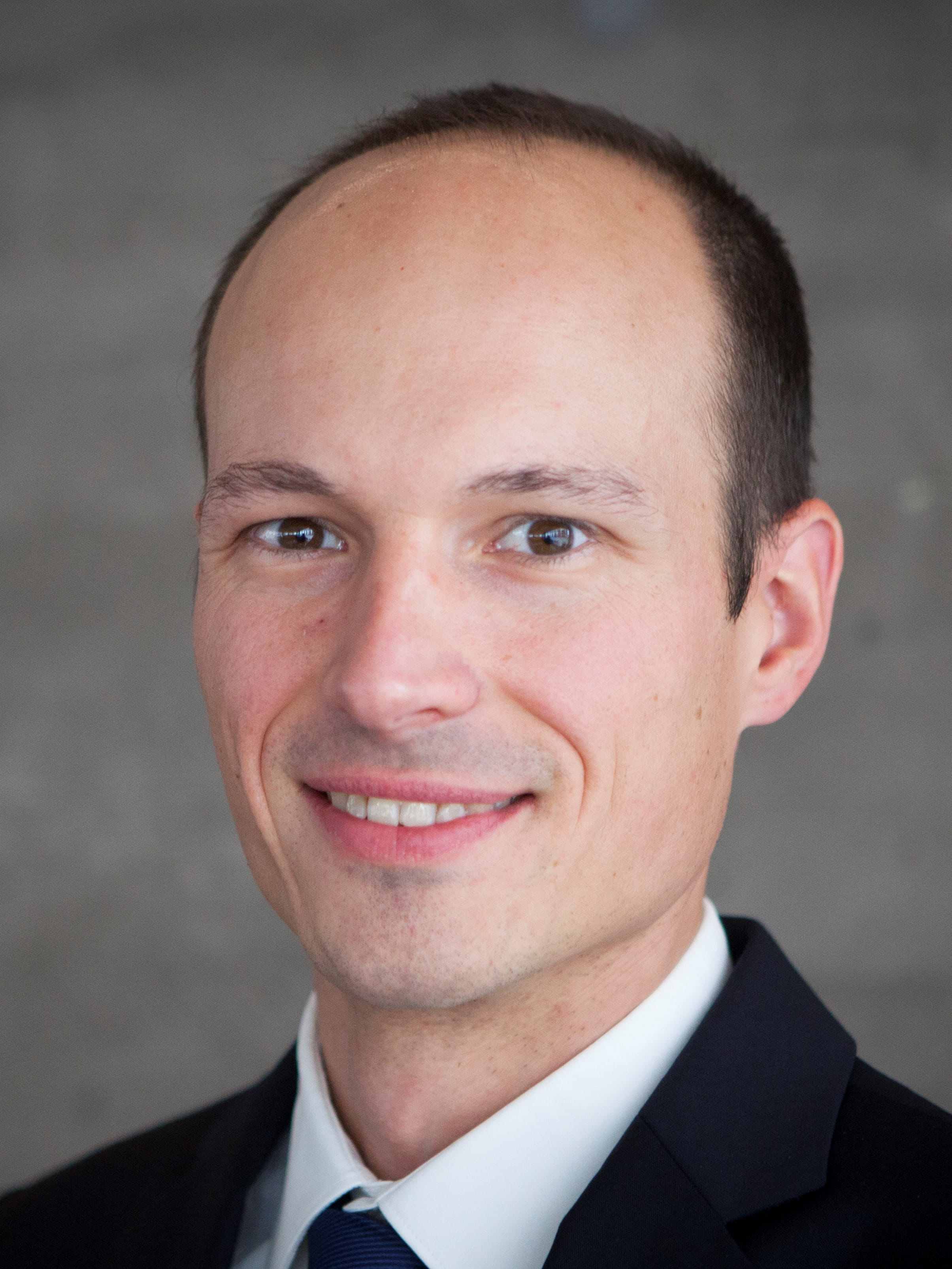 Prof. Dr. Philip Valta